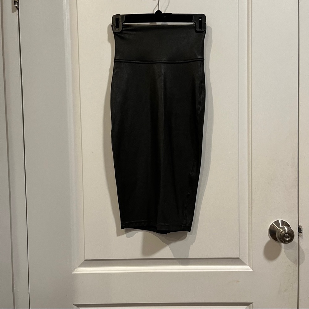 Spanx Faux Leather Pencil Skirt - Picture 4 of 6
